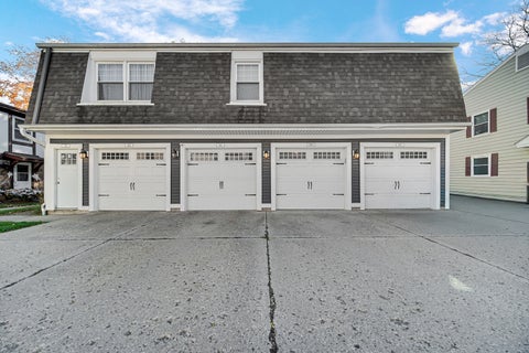 Tiny photo for 339 Farmington Lane, Vernon Hills, IL 60061 (MLS # 12796281)
