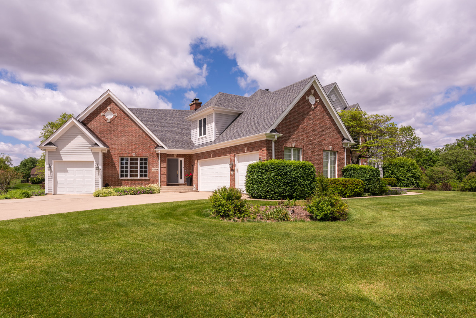 4N918 WEST WOODS Drive