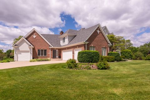 Tiny photo for 4N918 WEST WOODS Drive, St. Charles, IL 60175 (MLS # 12649549)