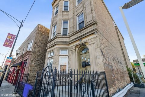 Photo of 1945 W Cermak Road #1, Chicago, IL 60608 (MLS # 12590710)