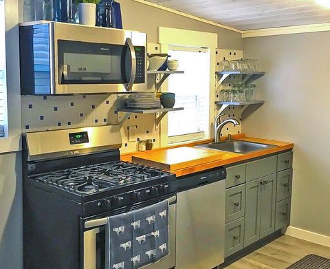 Tiny photo for 200 E Grove Street, Utica, IL 61373 (MLS # 12547266)