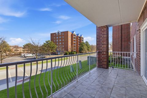 Tiny photo for 7011 W Touhy Avenue #205, Niles, IL 60714 (MLS # 12597434)