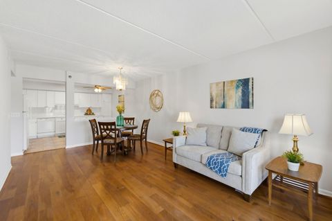 Tiny photo for 7011 W Touhy Avenue #205, Niles, IL 60714 (MLS # 12597434)