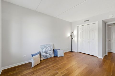 Tiny photo for 7011 W Touhy Avenue #205, Niles, IL 60714 (MLS # 12597434)