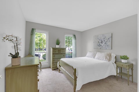 Tiny photo for 29W456 Blackthorn Lane, Warrenville, IL 60555 (MLS # 12768035)