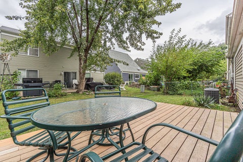 Tiny photo for 29W456 Blackthorn Lane, Warrenville, IL 60555 (MLS # 12768035)