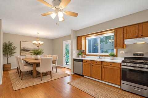 Tiny photo for 29W456 Blackthorn Lane, Warrenville, IL 60555 (MLS # 12768035)