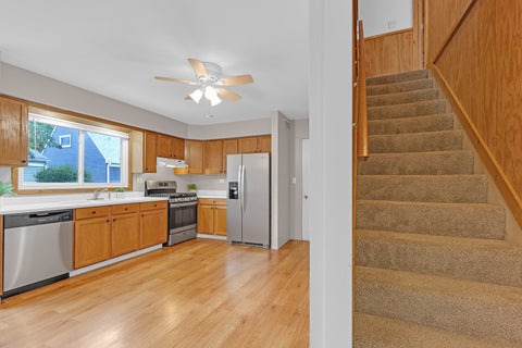 Tiny photo for 29W456 Blackthorn Lane, Warrenville, IL 60555 (MLS # 12768035)