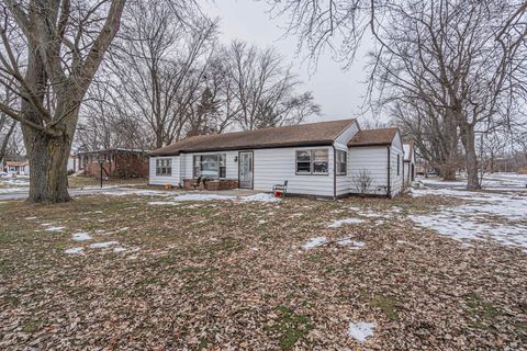 Tiny photo for 1760 E 158th Street, South Holland, IL 60473 (MLS # 12532700)