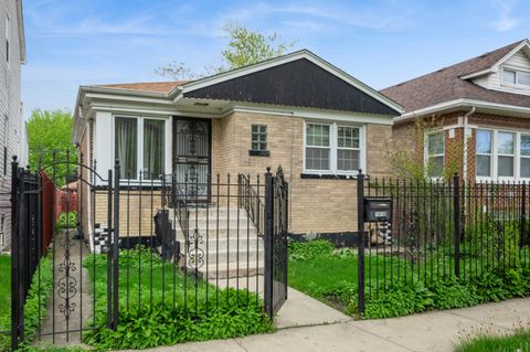 Photo of 1418 N Waller Avenue N, Chicago, IL 60651 (MLS # 12631899)