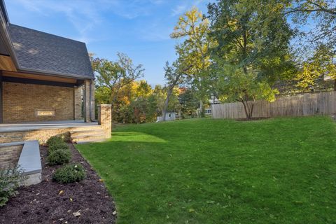 Tiny photo for 331 Forest Road, Hinsdale, IL 60521 (MLS # 12506425)