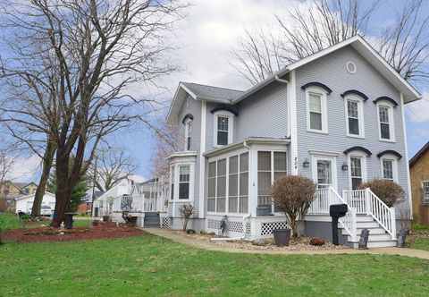 Tiny photo for 804 5th Avenue, Mendota, IL 61342 (MLS # 12612013)