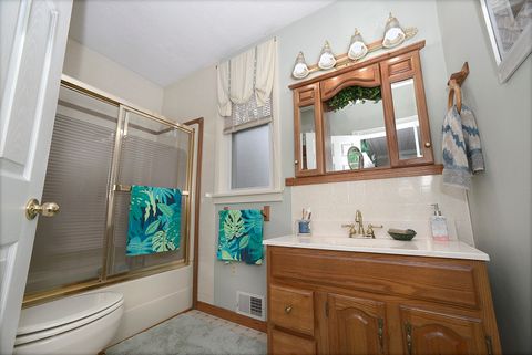 Tiny photo for 804 5th Avenue, Mendota, IL 61342 (MLS # 12612013)