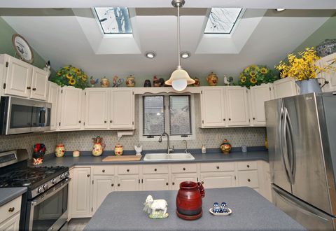 Tiny photo for 804 5th Avenue, Mendota, IL 61342 (MLS # 12612013)