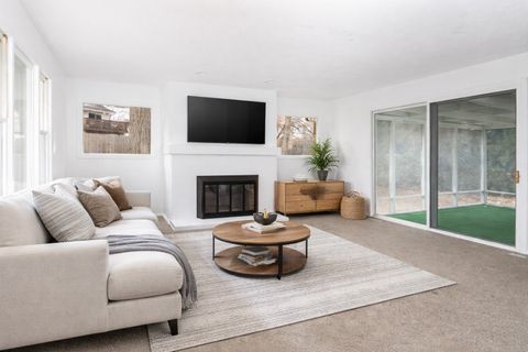 Tiny photo for 1348 Dairy Lane, Mundelein, IL 60060 (MLS # 12571400)