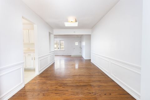 Tiny photo for 1348 Dairy Lane, Mundelein, IL 60060 (MLS # 12571400)