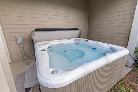 Tiny photo for 33 Sugarcreek Trail, Galena, IL 61036 (MLS # 12733565)