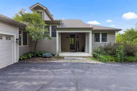 Tiny photo for 33 Sugarcreek Trail, Galena, IL 61036 (MLS # 12733565)