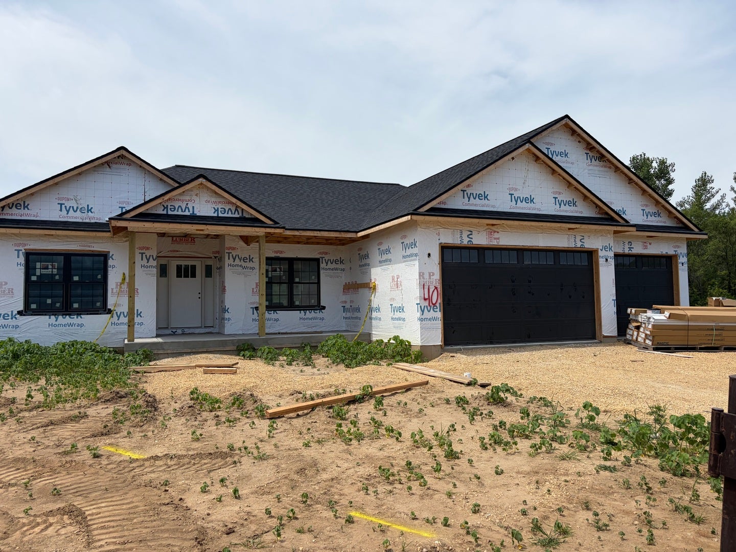 526 Creekside Circle