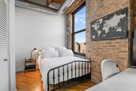 Tiny photo for 1040 W ADAMS Street #417, Chicago, IL 60607 (MLS # 12559901)