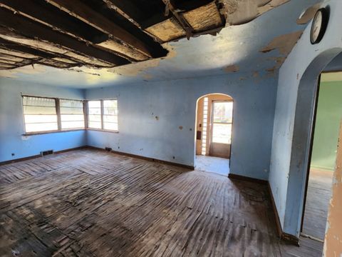 Tiny photo for 945 N Mill Street, Pontiac, IL 61764 (MLS # 12522838)