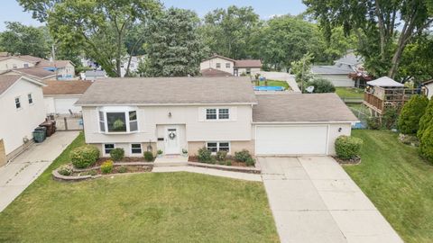 Tiny photo for 5700 Victoria Drive, Oak Forest, IL 60452 (MLS # 12709775)