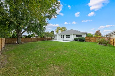 Tiny photo for 604 Bethany Drive, Shorewood, IL 60404 (MLS # 12504606)