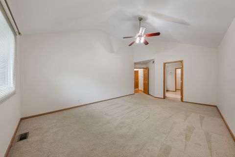 Tiny photo for 604 Bethany Drive, Shorewood, IL 60404 (MLS # 12504606)