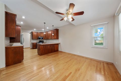 Tiny photo for 604 Bethany Drive, Shorewood, IL 60404 (MLS # 12504606)