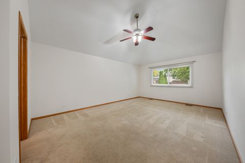 Tiny photo for 604 Bethany Drive, Shorewood, IL 60404 (MLS # 12504606)