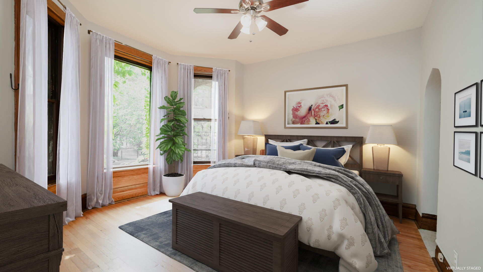 622 W Briar Place 1