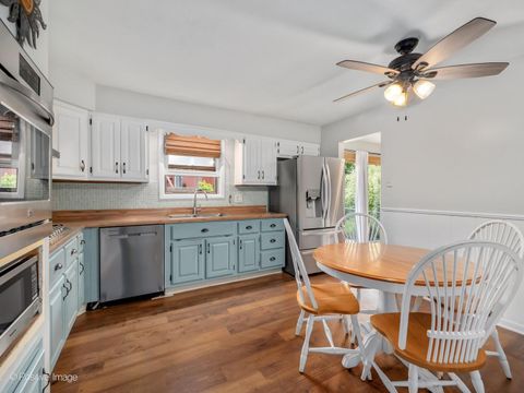 Tiny photo for 6955 PARKVIEW Drive, Downers Grove, IL 60516 (MLS # 12633809)