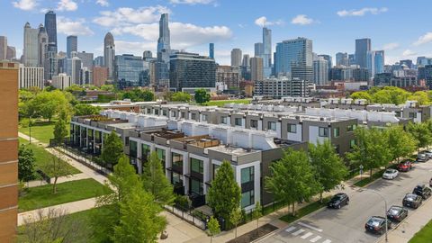 Tiny photo for 441 W Hobbie Street, Chicago, IL 60610 (MLS # 12564378)