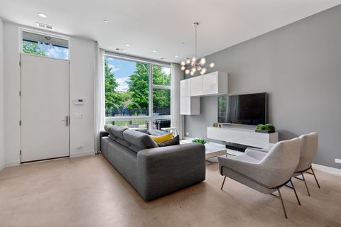 Tiny photo for 441 W Hobbie Street, Chicago, IL 60610 (MLS # 12564378)