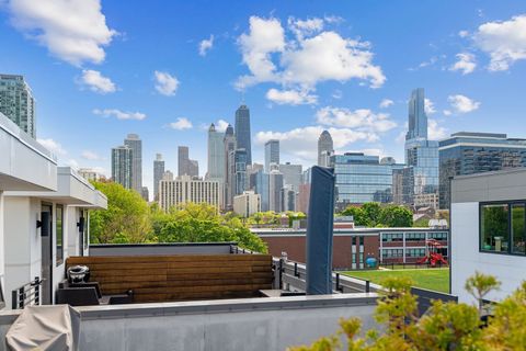 Tiny photo for 441 W Hobbie Street, Chicago, IL 60610 (MLS # 12564378)