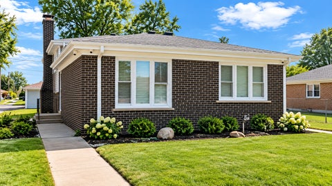 Photo of 589 Superior Avenue, Calumet City, IL 60409 (MLS # 12796747)
