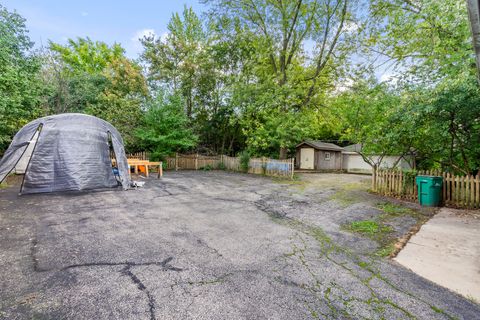 Tiny photo for 2100 S Washington Street, Lockport, IL 60441 (MLS # 12448865)