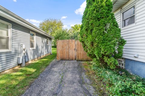 Tiny photo for 2100 S Washington Street, Lockport, IL 60441 (MLS # 12448865)