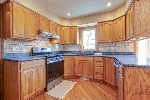 Tiny photo for 188 W Center Street, Wood Dale, IL 60191 (MLS # 12543919)