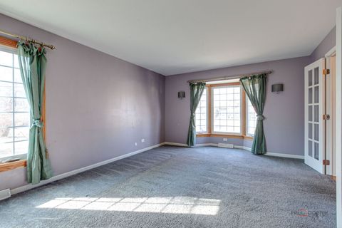 Tiny photo for 188 W Center Street, Wood Dale, IL 60191 (MLS # 12543919)