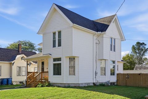 Tiny photo for 1103 Highland Avenue, Dixon, IL 61021 (MLS # 12505756)