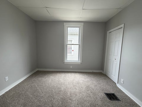 Tiny photo for 603 W Oakland Avenue, Bloomington, IL 61701 (MLS # 12755414)