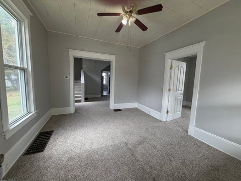Tiny photo for 603 W Oakland Avenue, Bloomington, IL 61701 (MLS # 12755414)