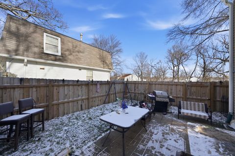 Tiny photo for 16 Forest Lane, Cary, IL 60013 (MLS # 12545986)
