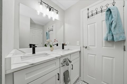 Tiny photo for 16 Forest Lane, Cary, IL 60013 (MLS # 12545986)