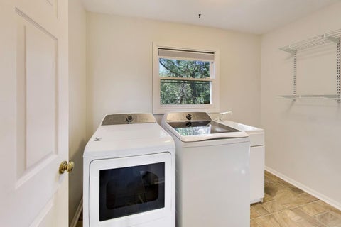 Tiny photo for 250 Knoll Street, Wheaton, IL 60187 (MLS # 12768474)