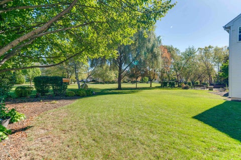 Tiny photo for 14241 Oakwood Court, Green Oaks, IL 60048 (MLS # 12788736)