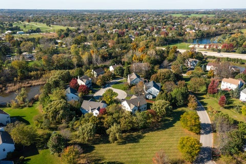 Tiny photo for 14241 Oakwood Court, Green Oaks, IL 60048 (MLS # 12788736)