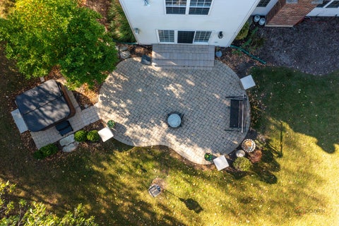 Tiny photo for 14241 Oakwood Court, Green Oaks, IL 60048 (MLS # 12788736)