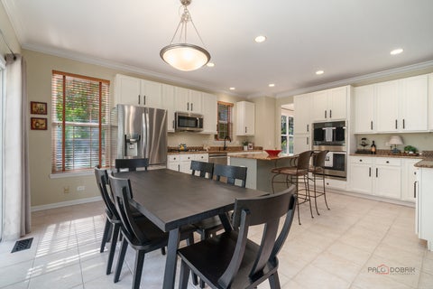 Tiny photo for 14241 Oakwood Court, Green Oaks, IL 60048 (MLS # 12788736)